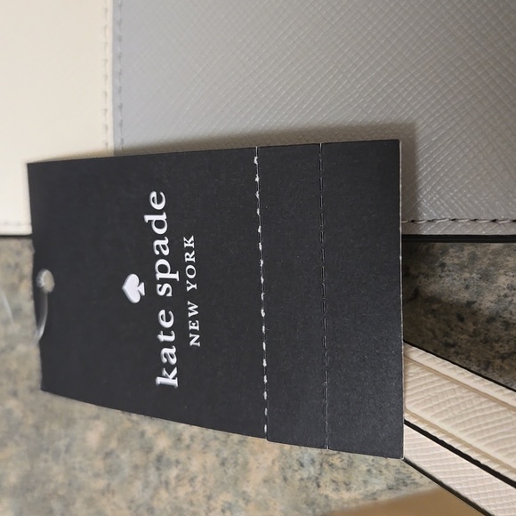 Kate Spade Womens Clutch Light Grey And Cream Nwt - Picture 3 of 3